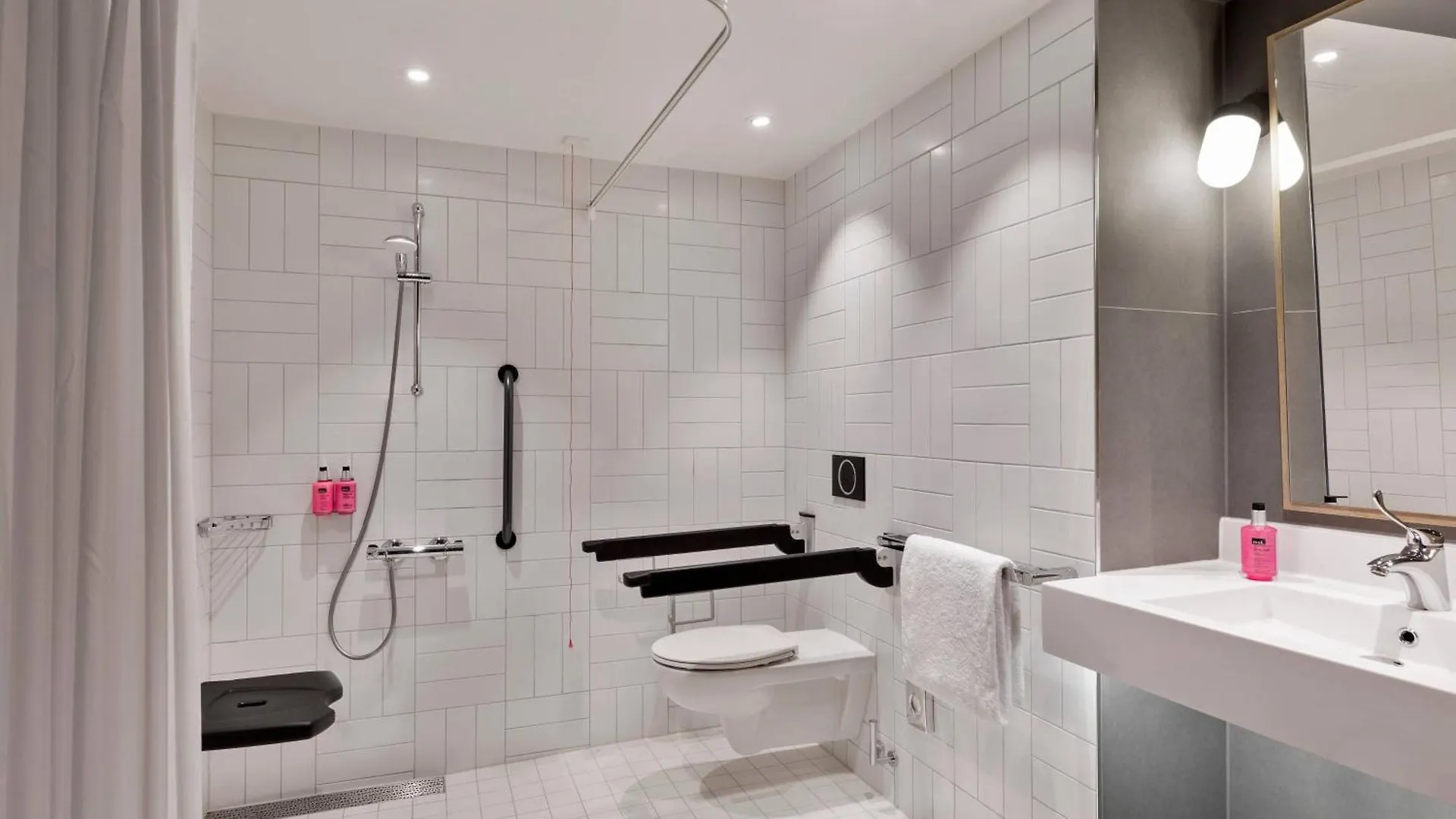 Moxy Bergen Hotel